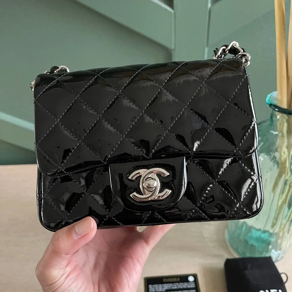❌SOLD❌EUC Chanel Classic Flap Mini Square Patent Black Silver HW Crossbody - Picture 4 of 16